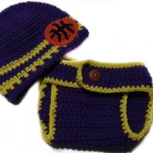 CA Los Angeles Lakers Beanie & Diaper Cover Set   